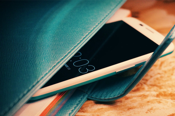 iPhone7的屏幕采用什么材质?-三九手机网