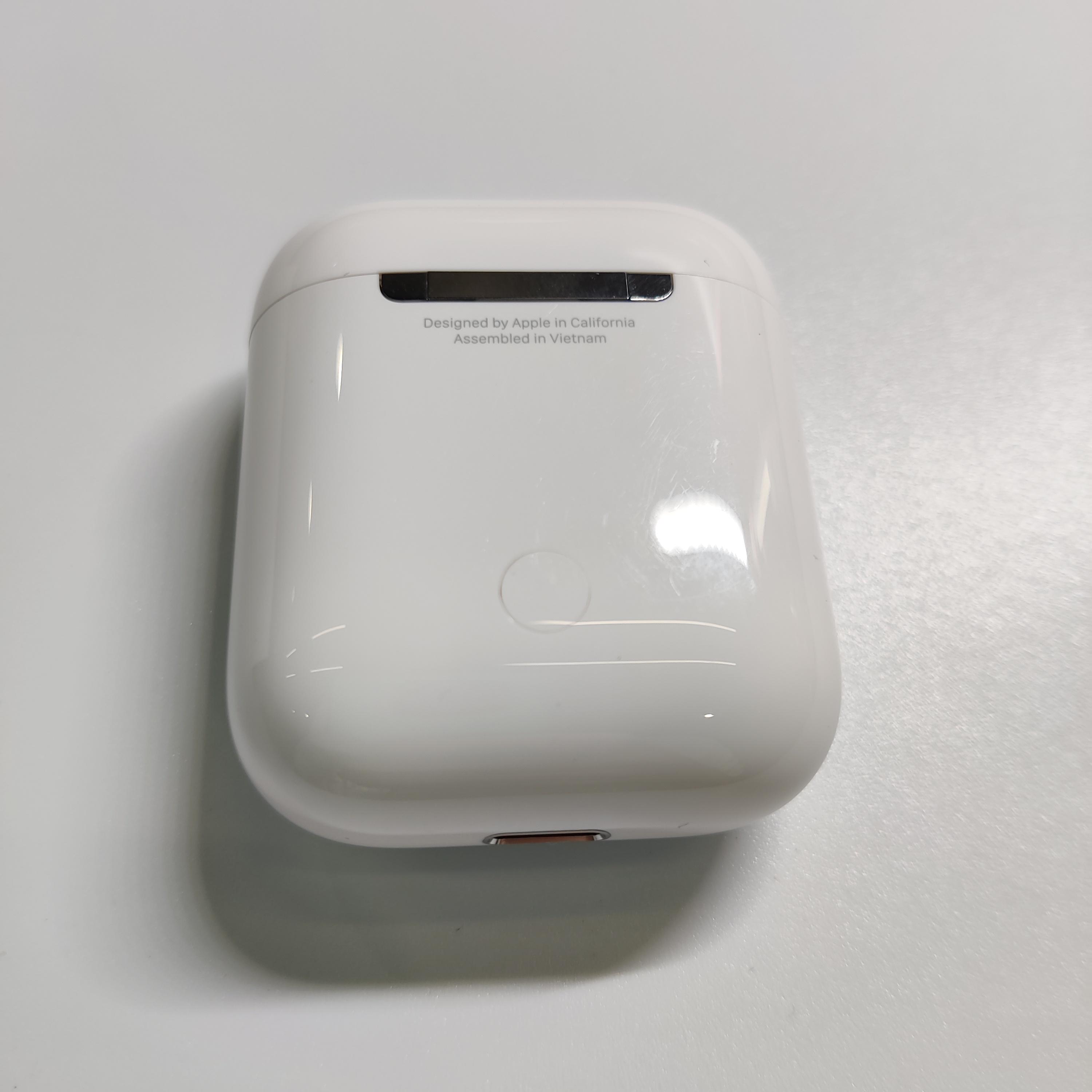 一手优品】苹果AirPods 2代无线蓝牙耳机配有线充电盒版