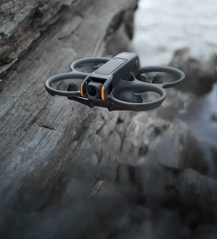 大疆 DJI Avata 2 轻小型沉浸式无人机 畅飞套装