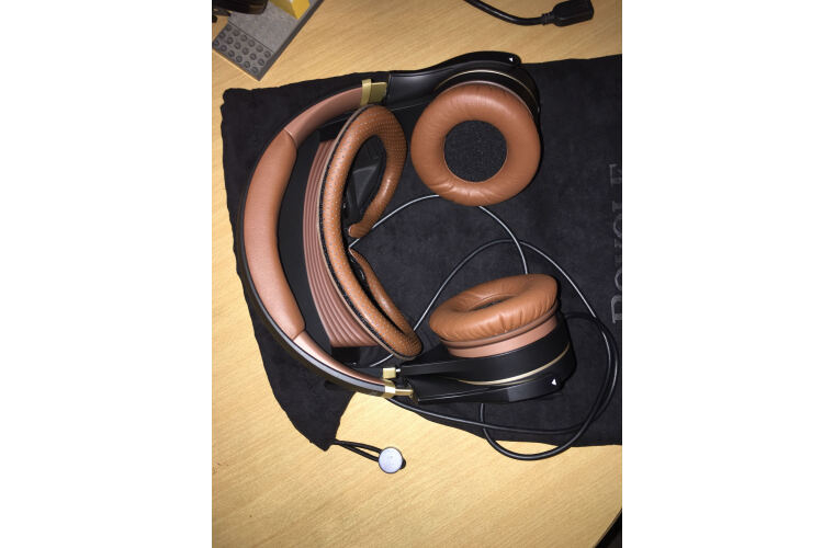 柔宇royole moon 头戴式vr一体机 3d智能移动影院 800寸巨幕 头戴式