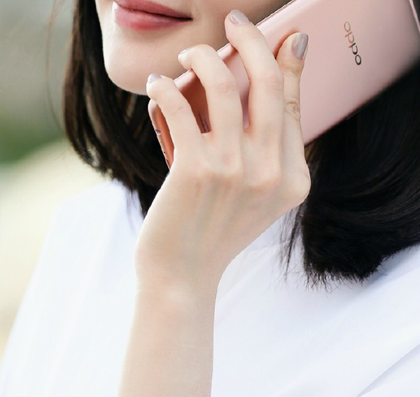 杨幂使用oppor9的真机照片